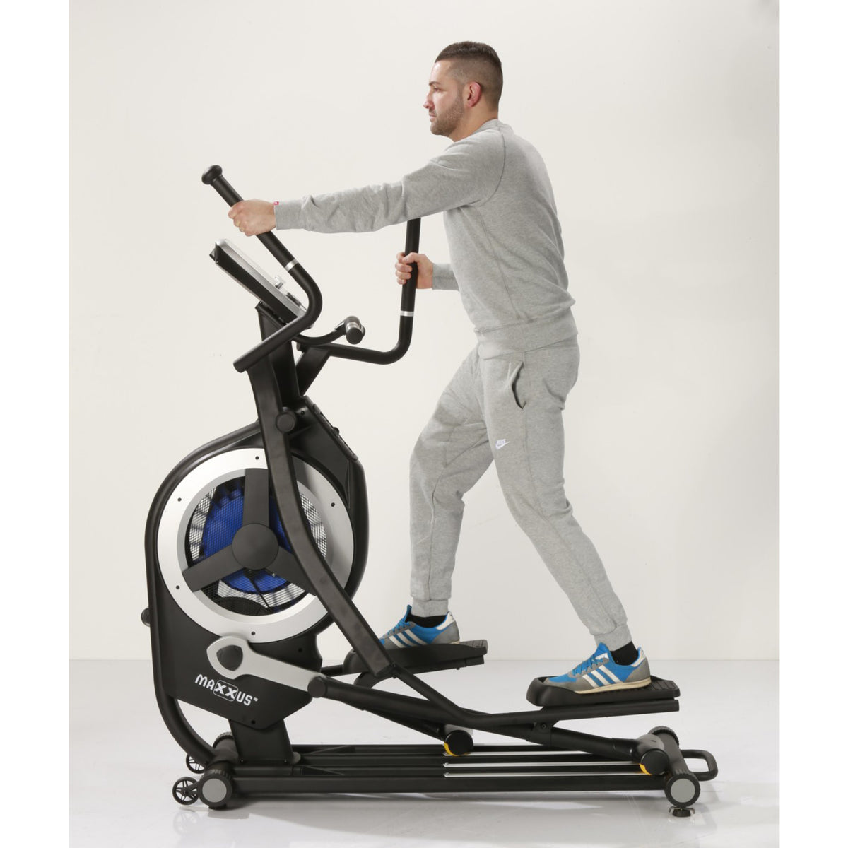 Crosstrainer 10.1 Pro ilma- ja magneettivastuksella